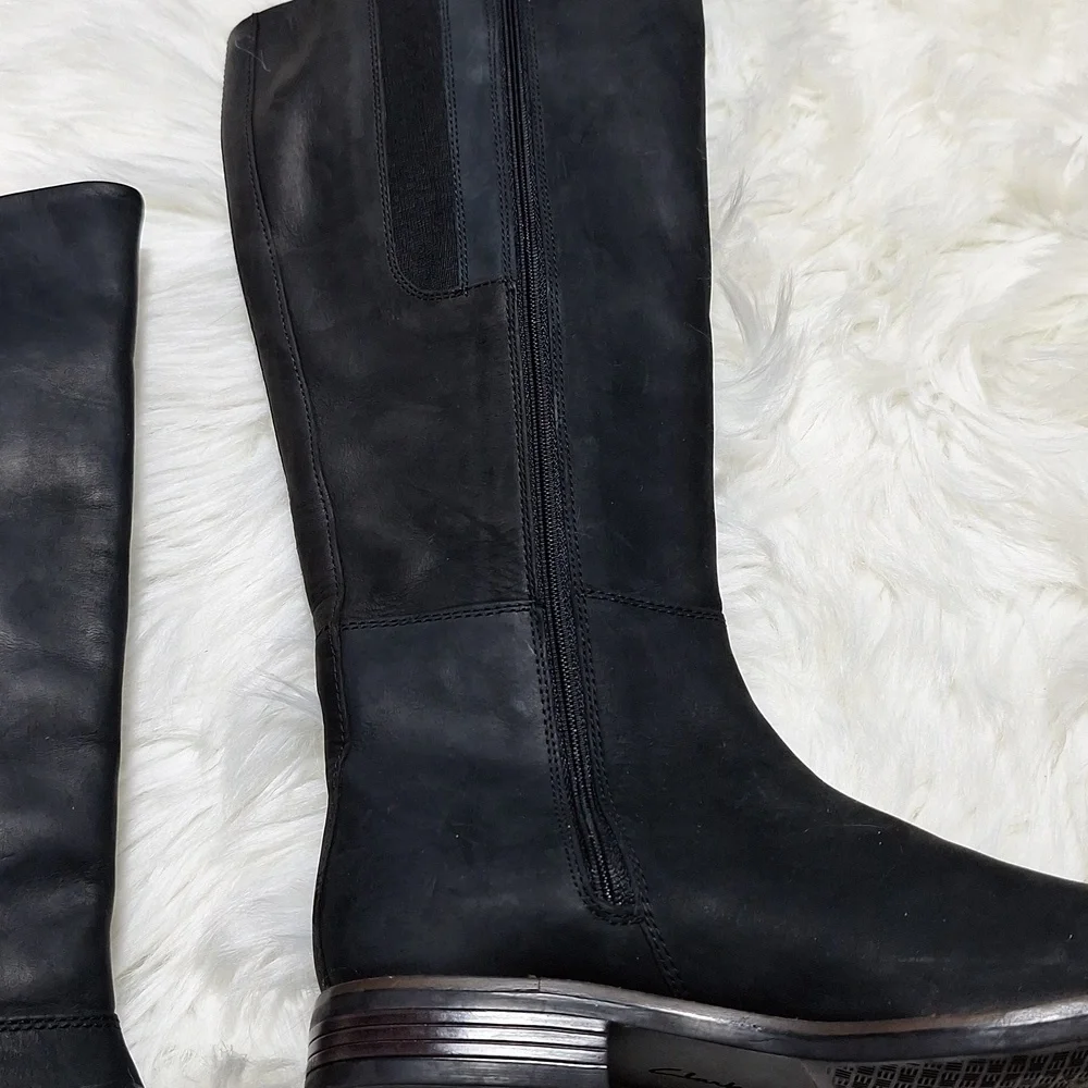 NWT Elegant Black Clarks 6M Knee-High Women's Boots